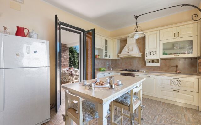 3169 Villa Enea by Barbarhouse