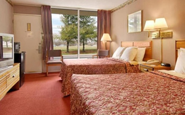 Days Inn White House