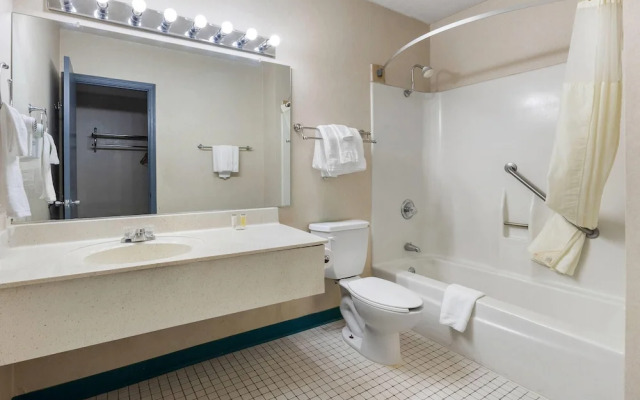 Days Inn Madisonville