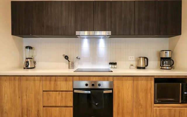 w Dazzling 1BR w Fantastic View in Miraflores