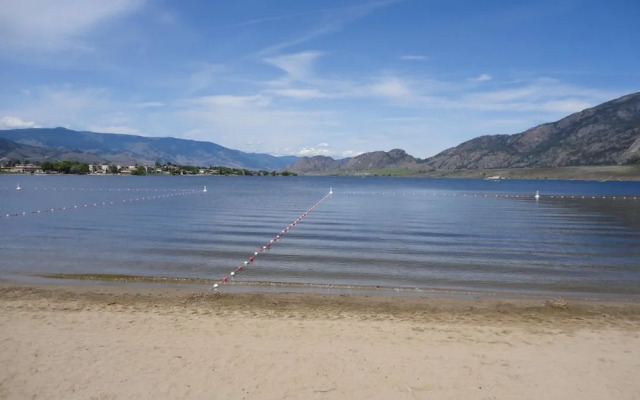 Falcon Resort