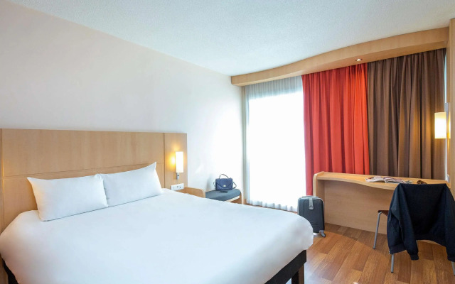 ibis Cavaillon Portes du Luberon