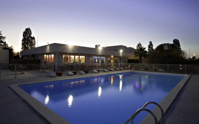 Sure Hotel Bordeaux Aeroport