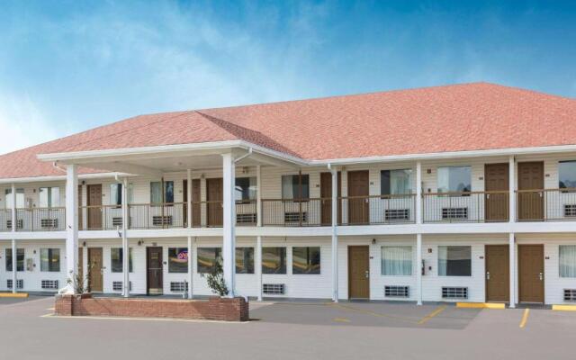 Economy Inn By OYO Ashburn