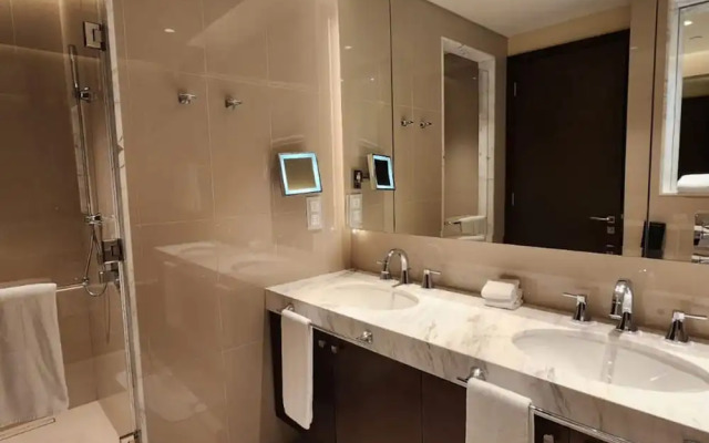 Manzil - 2BR Burj View Connected to Dubai Mall