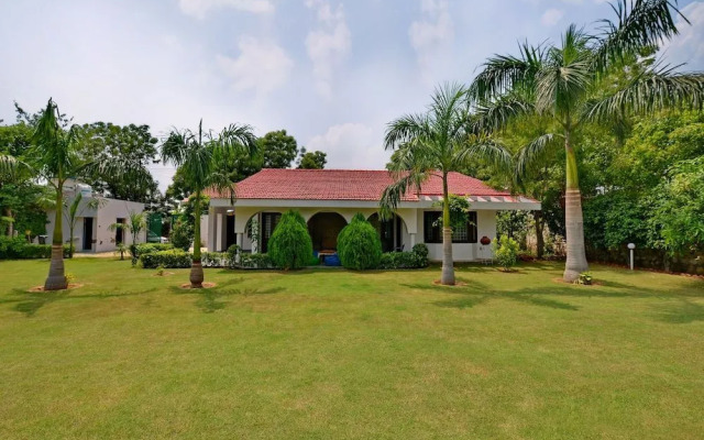 Oyo Home 16133 2Bhk Luxury Farmhouse