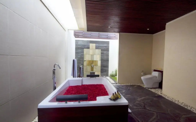 Avery Le Nixsun Villas by Waringin Hospitality