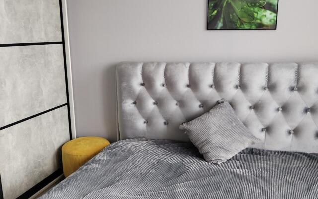 Апартаменты на проспекте Новосередневский 19