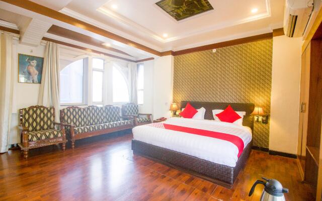 OYO Flagship 14803 Hotel Silver Inn