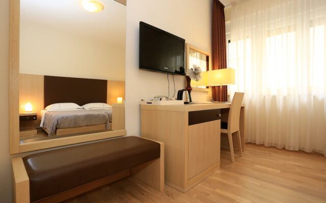 Scallop Rooms