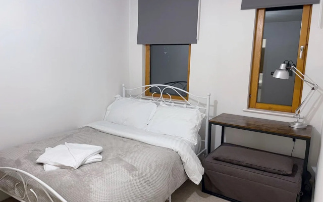 Central 2-bed Apartment in Greater Manchester