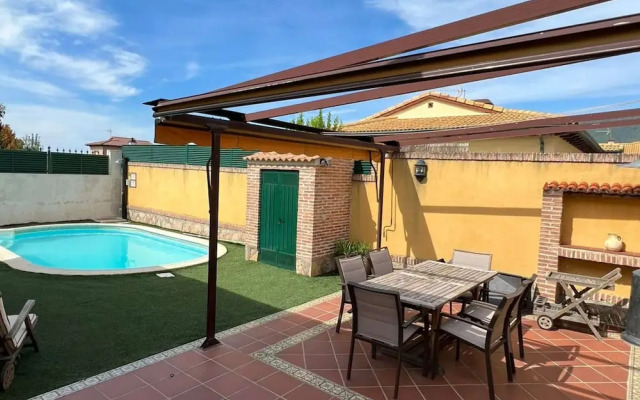 Belvilla by OYO Single Chalet en La Adrada