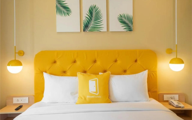 Bloom Hub WEH Andheri