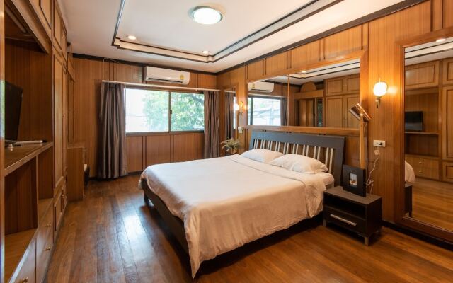 3 Br/ 300 Sqm/siam&platinum /wifi/hbo Go/ Netflix