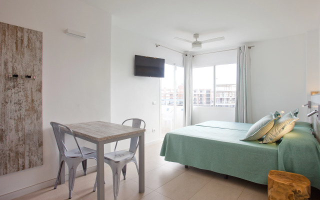Playa Bella Beach Apartments
