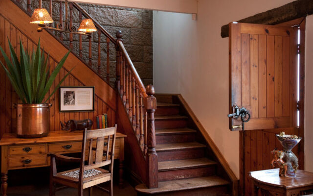 Oaklands Country Manor