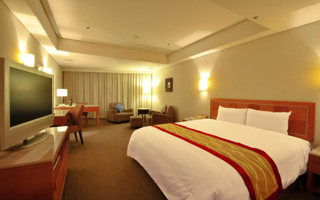 Banqiao Forward Hotel