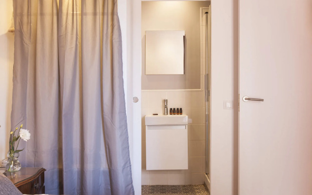 Aspasios Charming Flats