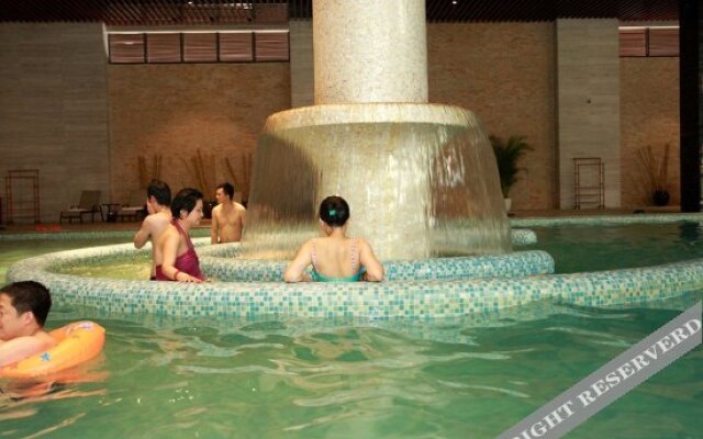 Jinfoshanwenquanjiari Hotel