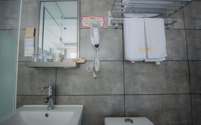 Dali Spring Field Hostel
