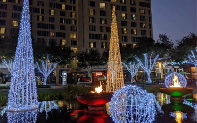 Luxury Living at City Center Houston