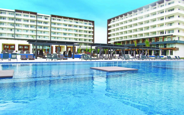 Royalton Blue Waters Montego Bay, An Autograph Collection All Inclusive Resort