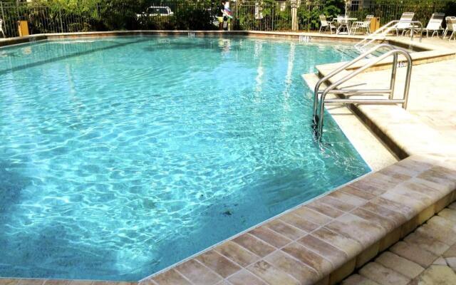 LUX VILLAs on beautiful Palmer Ranch