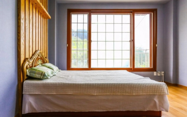 Yangpyeong Gyegoksaseum Pension