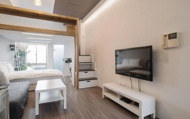 CJ Hotel