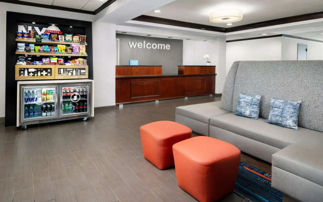 Hampton Inn Long Island/Islandia