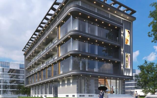 Hotel Gulmohar Plaza By Auroville Ent