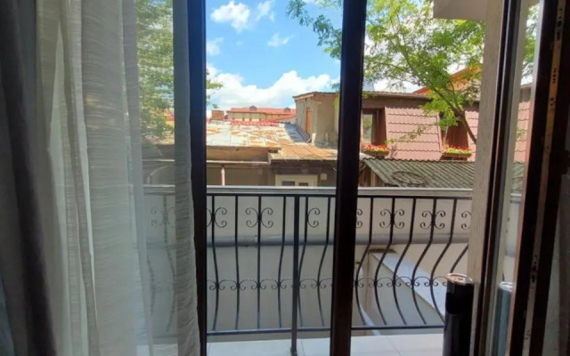 Morii Lake Apartment