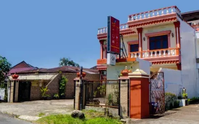 OYO 92638 Jr Residence Syariah