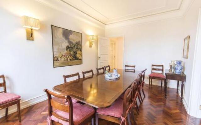 LovelyStay - Campo Pequeno Charming Apartment