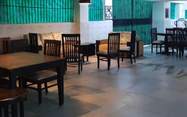 Abuzz Oxfordcaps Shahpur Jat - Campus Accommodation