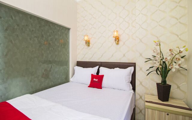 RedDoorz Plus @ Cideng Barat