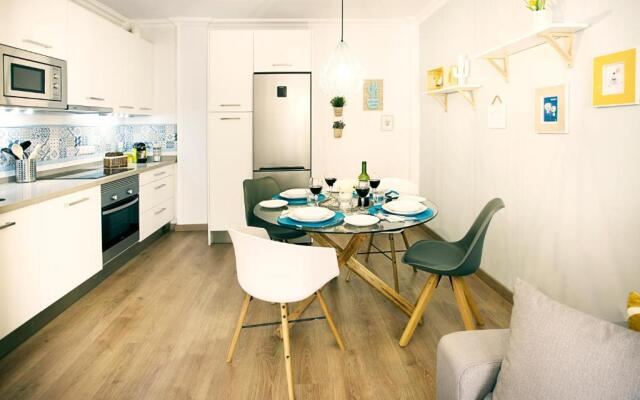 Bright & Quiet Apartment Malaga Center