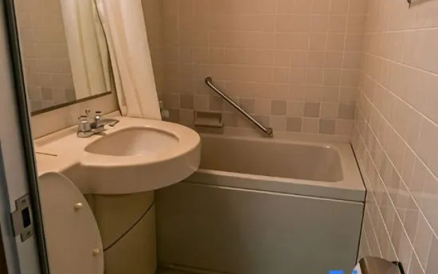 J-Court Oshiage – Bathroom – Tokyo