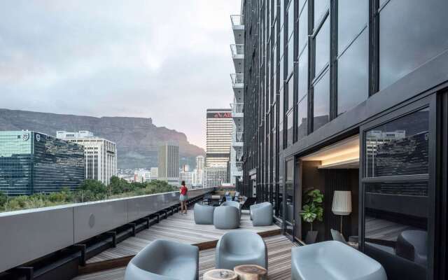 The Onyx Apartment Hotel by NEWMARK