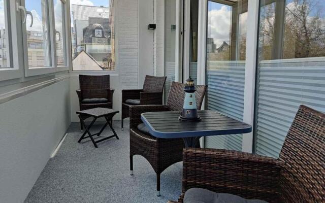 Grosse-Ferienwohnung-14-mit-Meerblick-und-Strandkorb-im-Haus-Seeluft-in-Duhnen