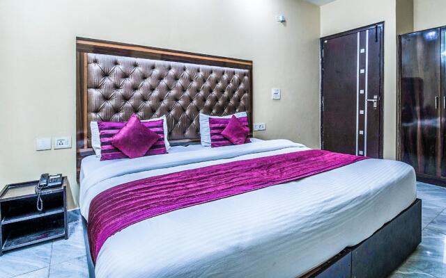 OYO 2807 Hotel Crosswinds Residency
