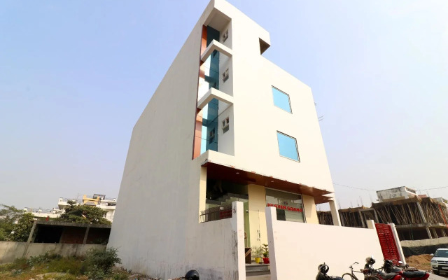 OYO 22356 Heaven Grand