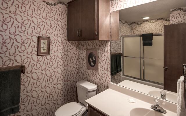 AAA Escape - Three Bedroom Cabin