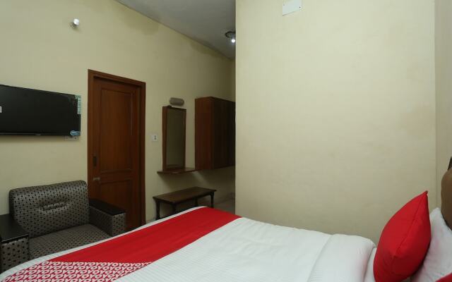 Capital O 15091 Gaurav Boarding House