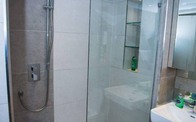 Premium Woolwich 2 Bed Apartment