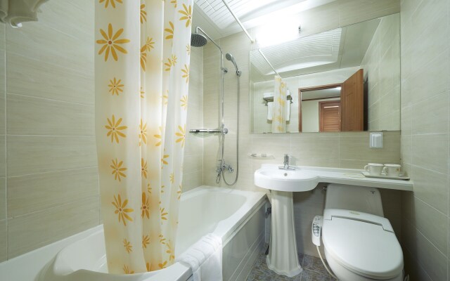 Отель Noble Tourist Hotel Insadong