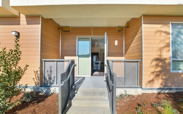 Global Luxury Suites San Mateo