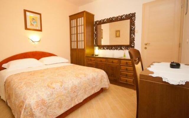 Rooms Nadica