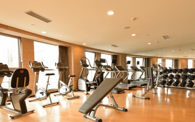 Regal Jinfeng Hotel