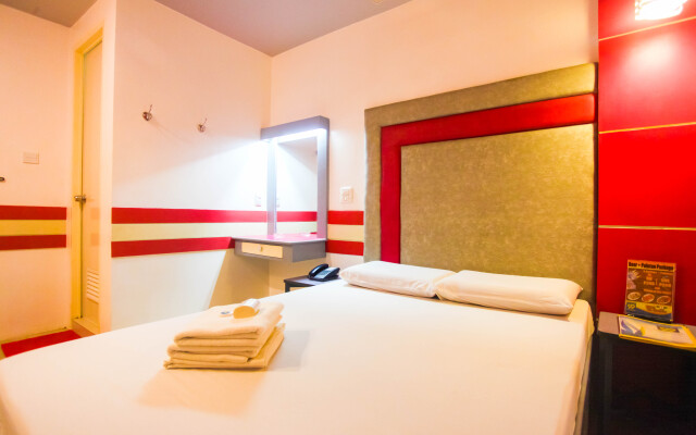 Hotel 99 Monumento Caloocan